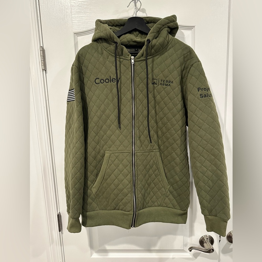 Terra Arma Men’s Wanderer Unique Olive Green Full Zip Hoodie, Size Large